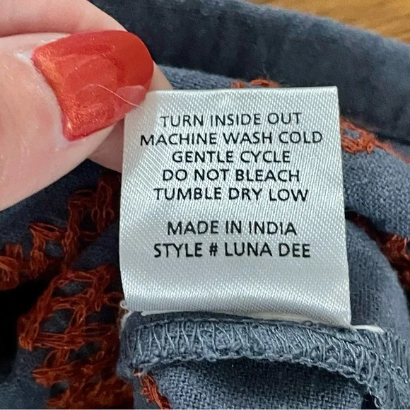 Sister Mary Luna Dee Embroidered Bird Top Grey Rust Women’s Size S/M BRAND NEW - Picture 4 of 10